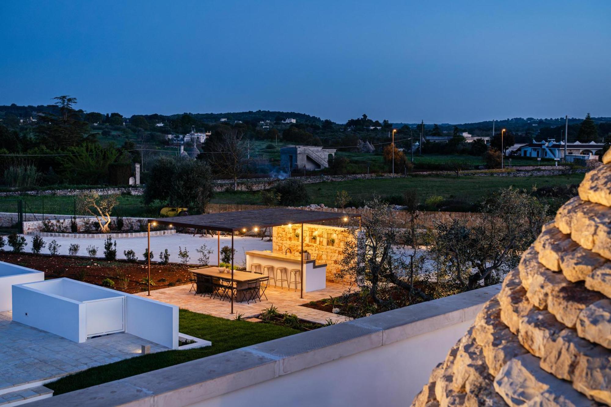 Trullo Jale - Boutique Apartments Остуні Екстер'єр фото