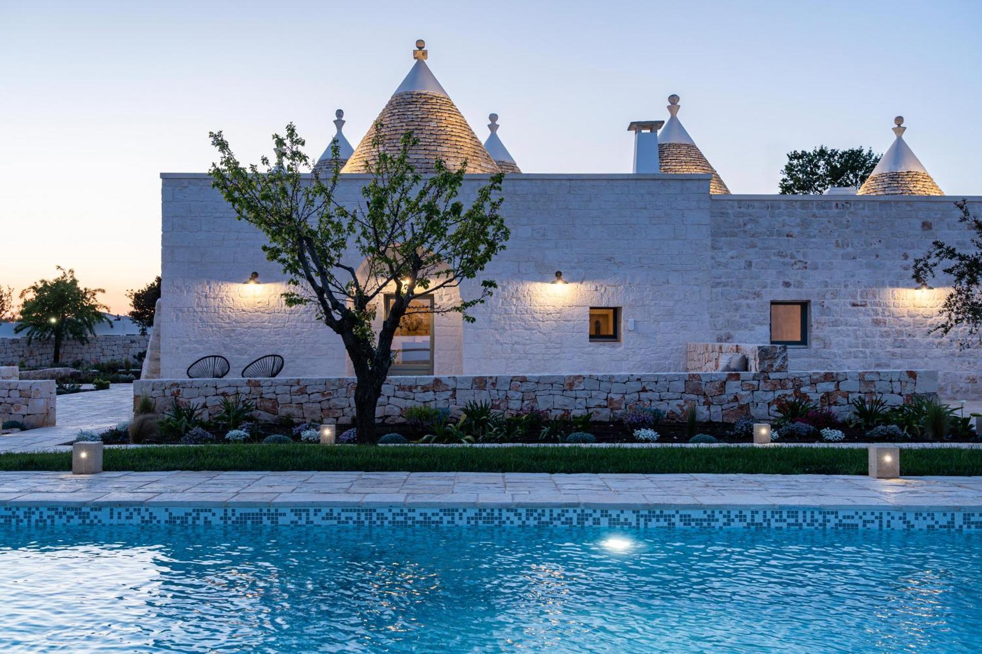 Trullo Jale - Boutique Apartments Остуні Екстер'єр фото