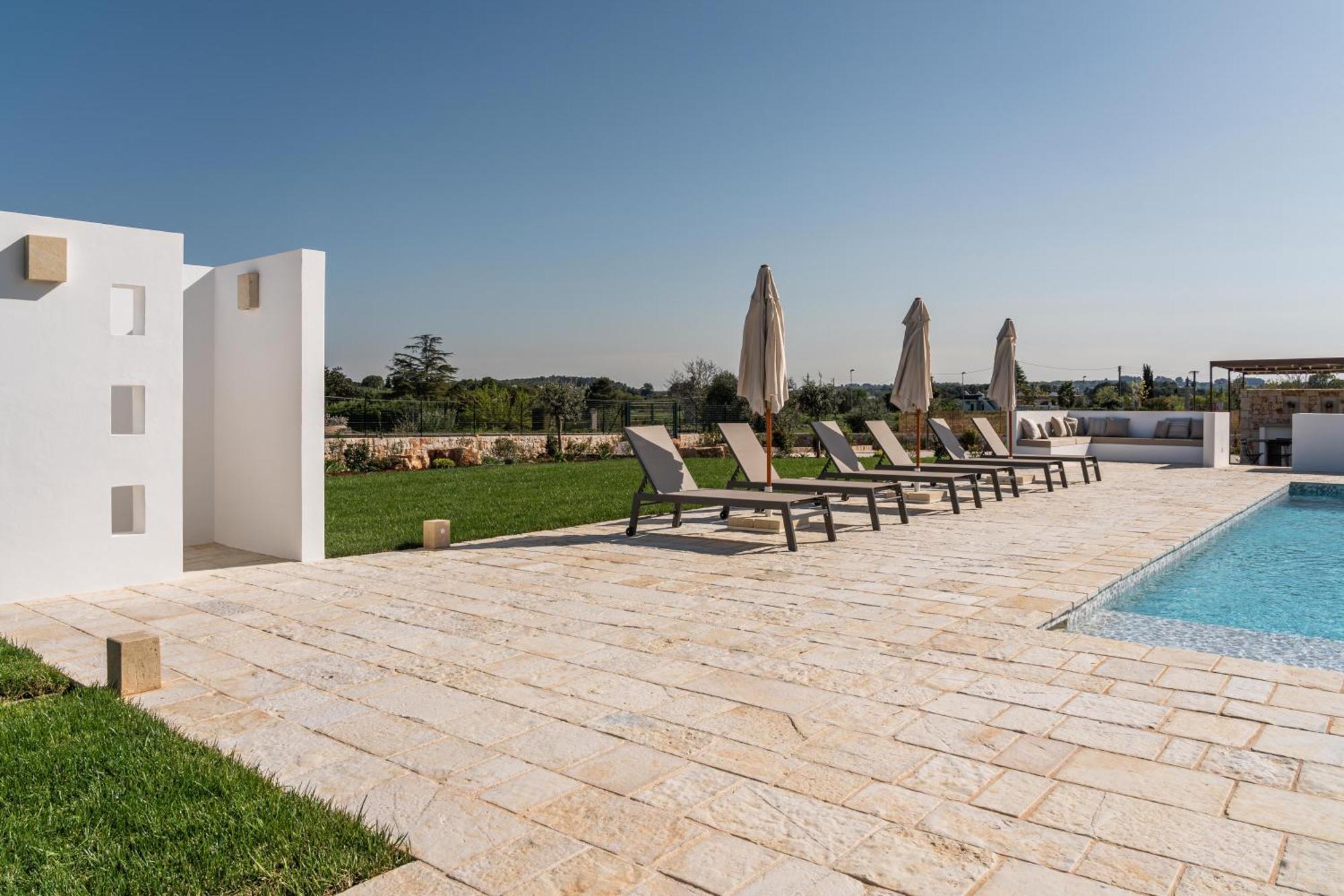 Trullo Jale - Boutique Apartments Остуні Екстер'єр фото