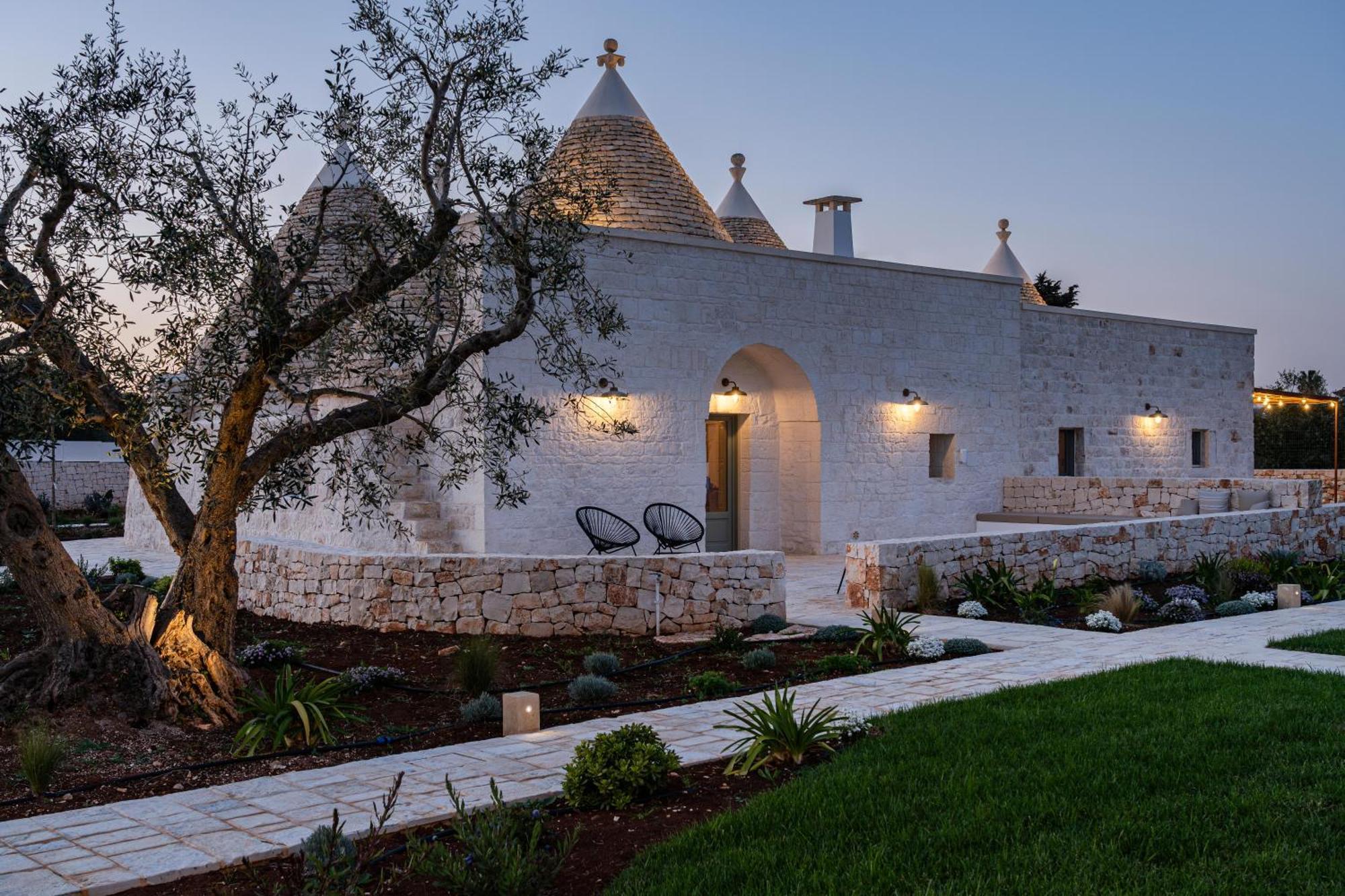 Trullo Jale - Boutique Apartments Остуні Екстер'єр фото
