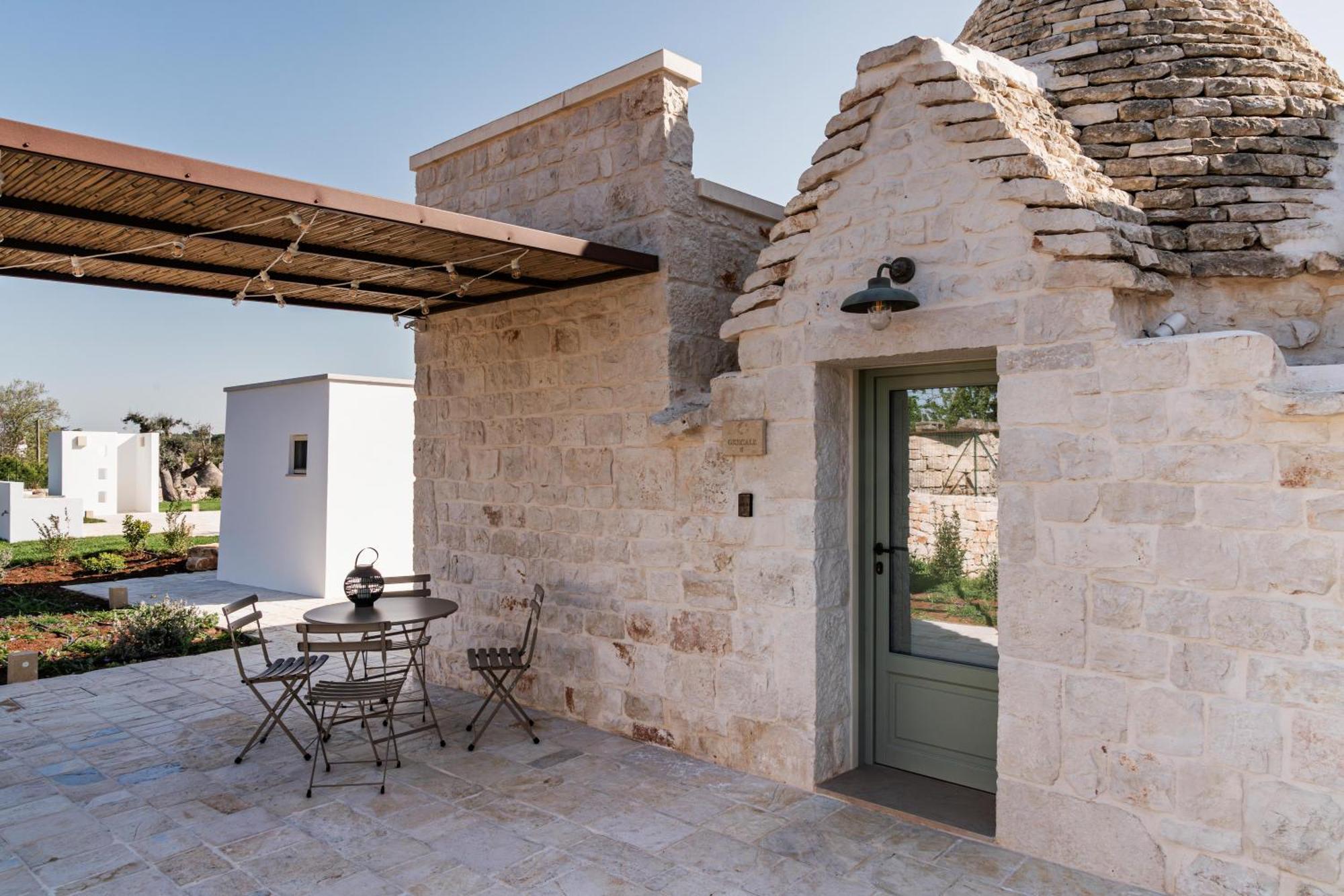 Trullo Jale - Boutique Apartments Остуні Екстер'єр фото