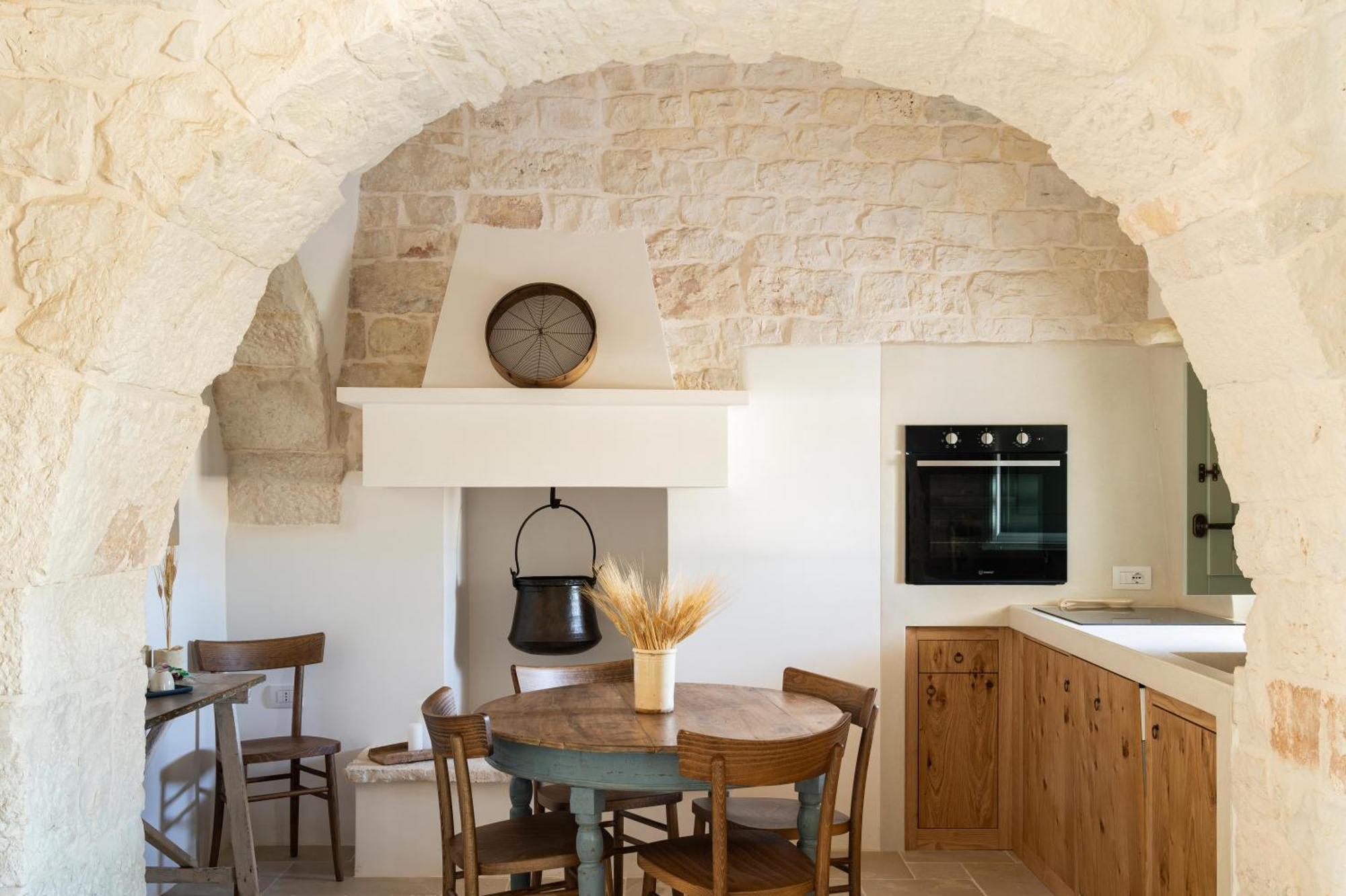 Trullo Jale - Boutique Apartments Остуні Екстер'єр фото