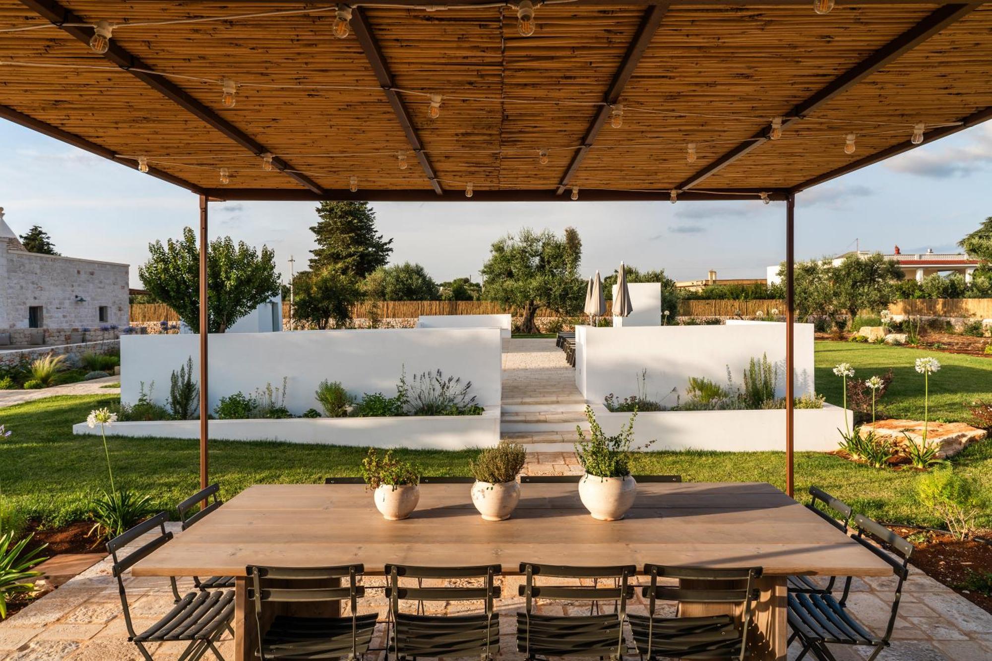 Trullo Jale - Boutique Apartments Остуні Екстер'єр фото