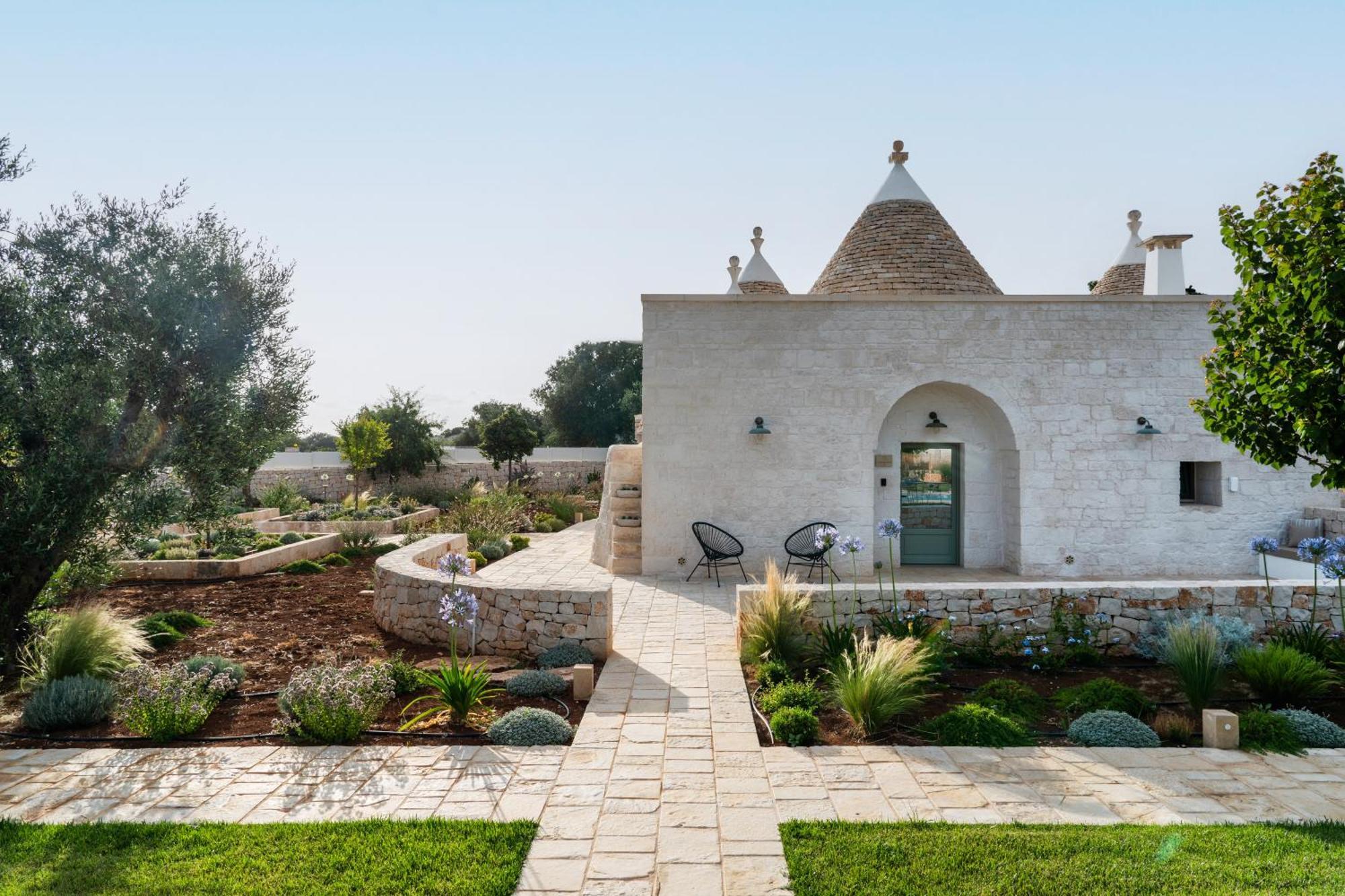 Trullo Jale - Boutique Apartments Остуні Екстер'єр фото