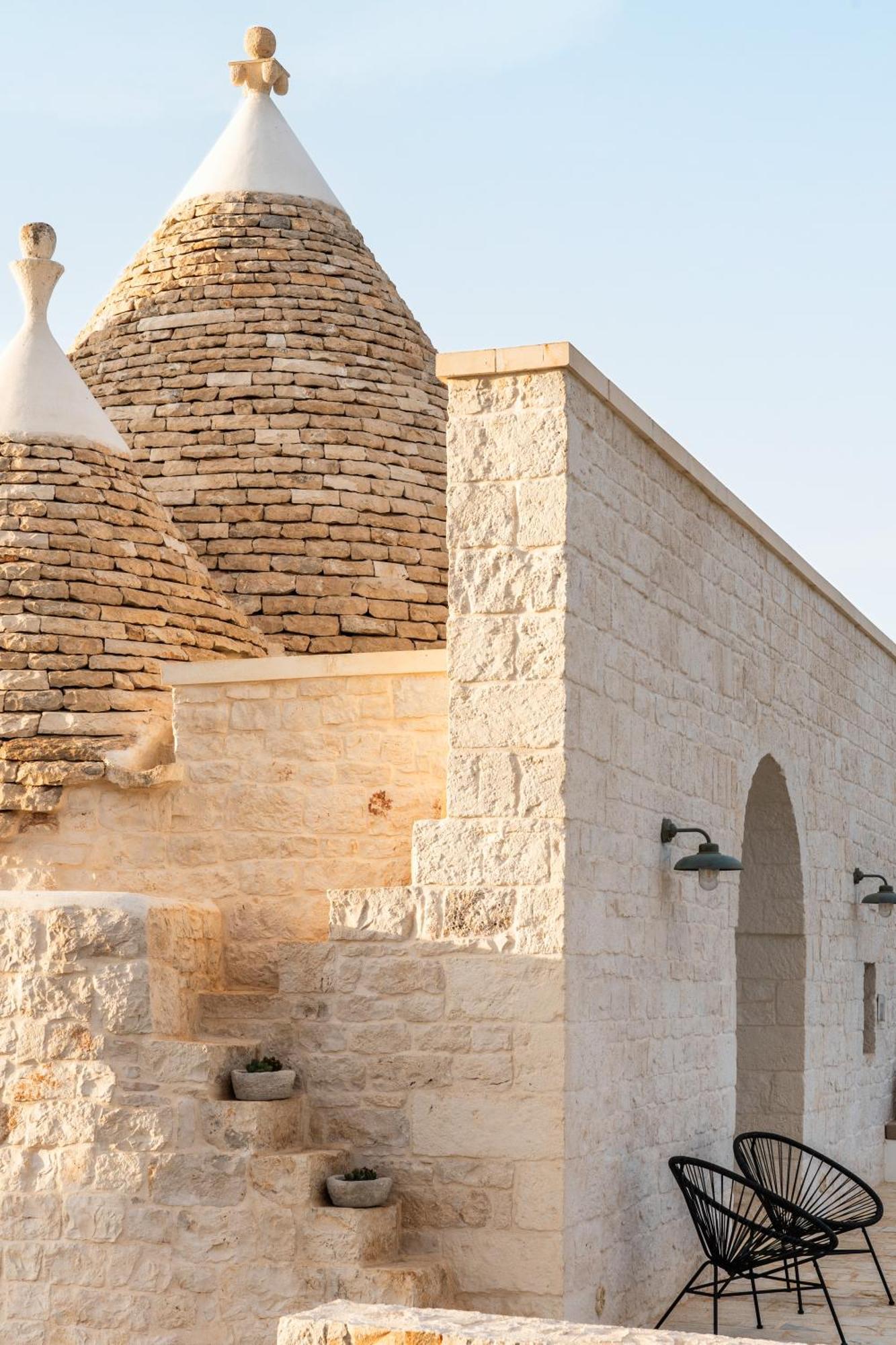 Trullo Jale - Boutique Apartments Остуні Екстер'єр фото