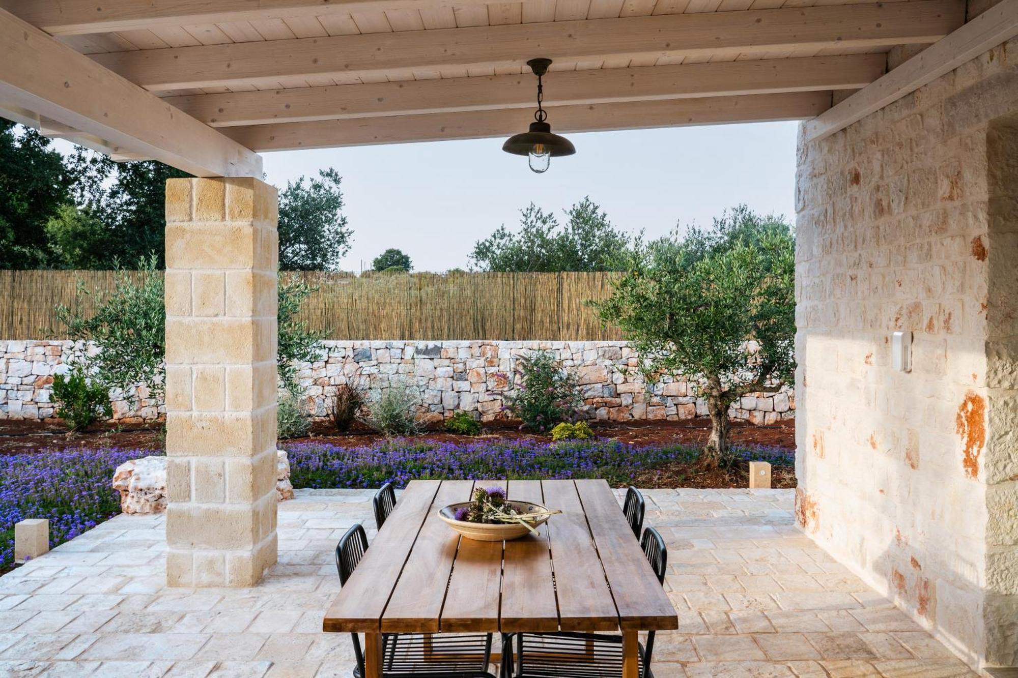 Trullo Jale - Boutique Apartments Остуні Екстер'єр фото