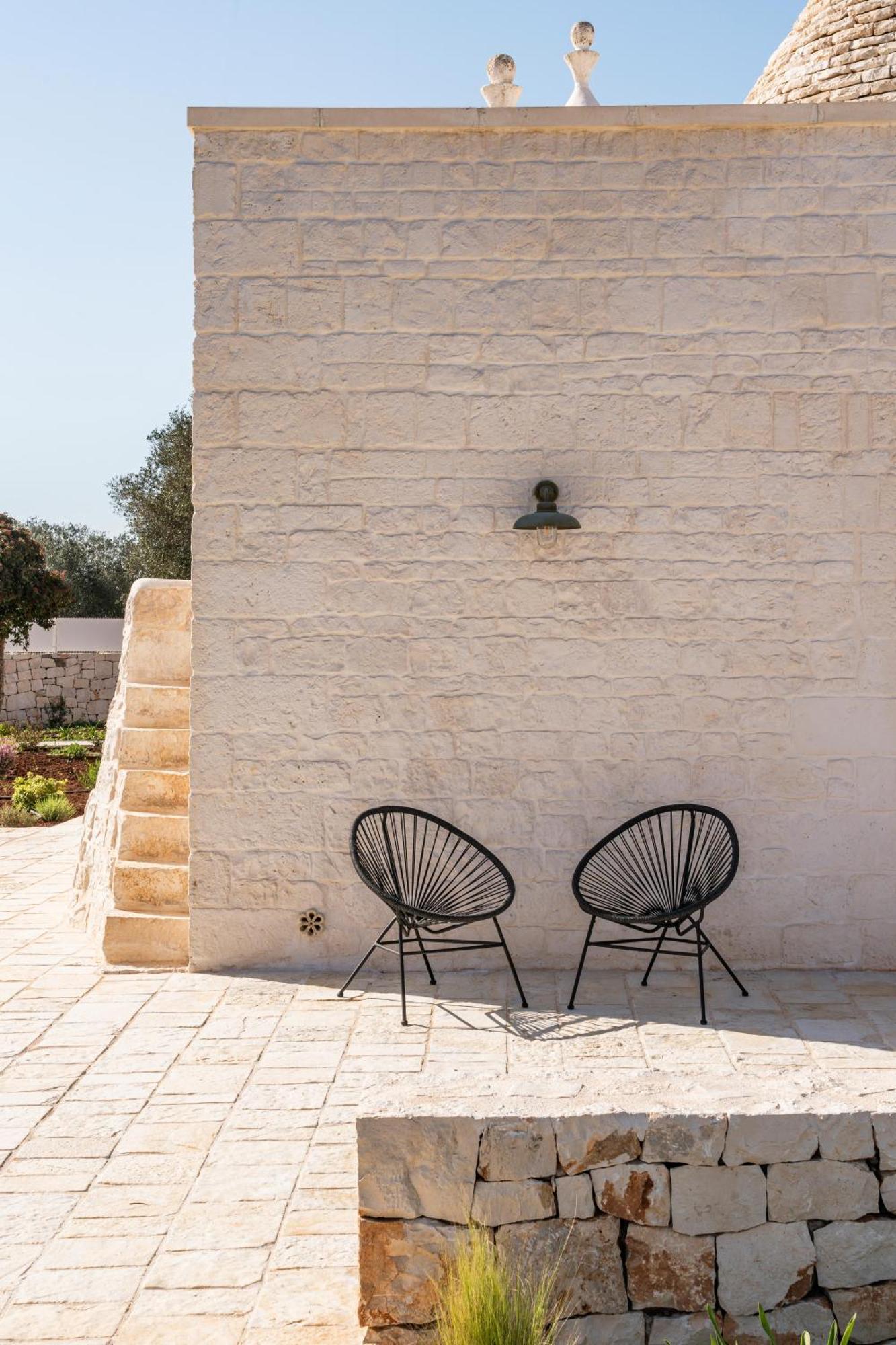 Trullo Jale - Boutique Apartments Остуні Екстер'єр фото
